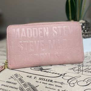 Steve Madden wallet